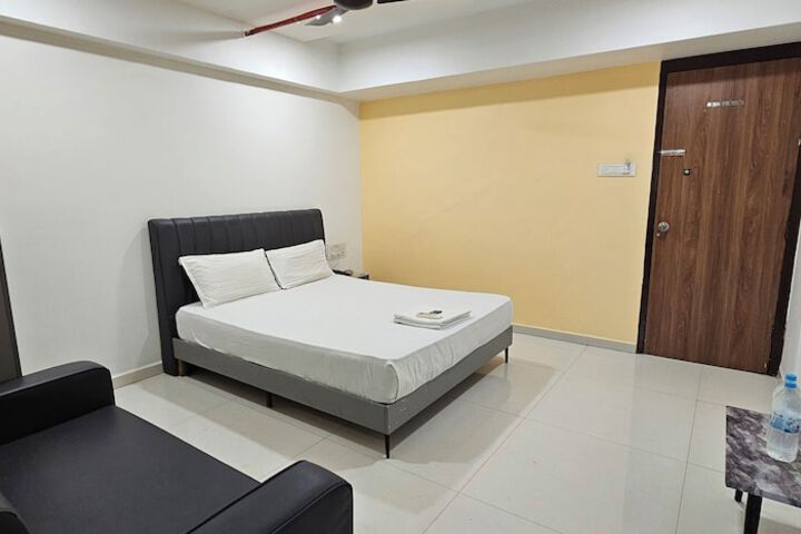 Room 6 of 22