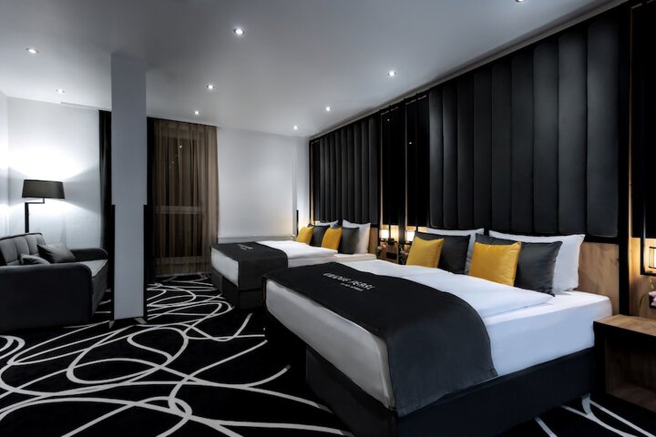 Room 7 of 56