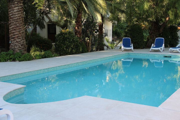 Pool 27 of 47