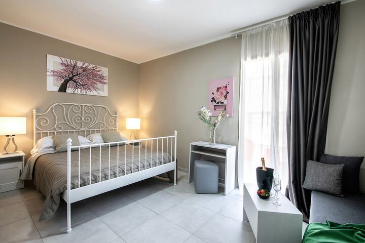 Room 5 of 40