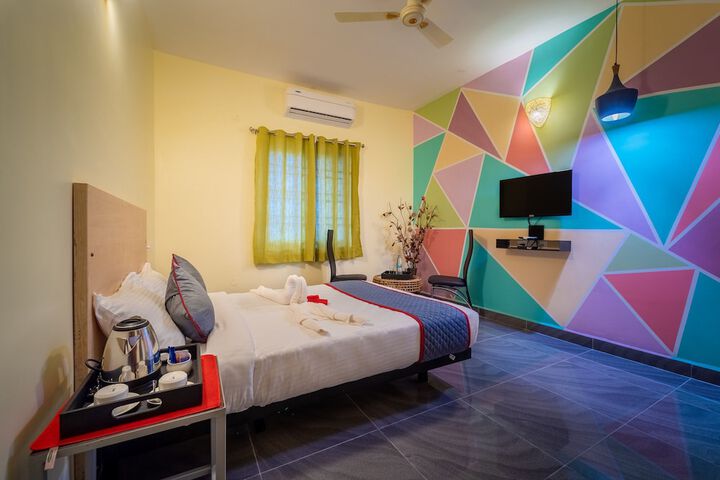 Room 4 of 37