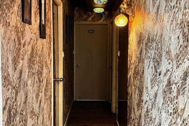 Room 29 of 63