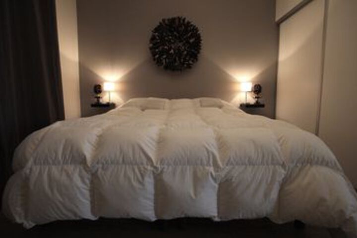 Room 9 of 33