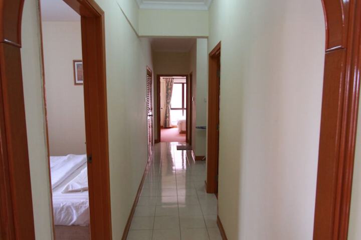 Room 30 of 270