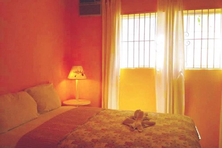Room 4 of 28