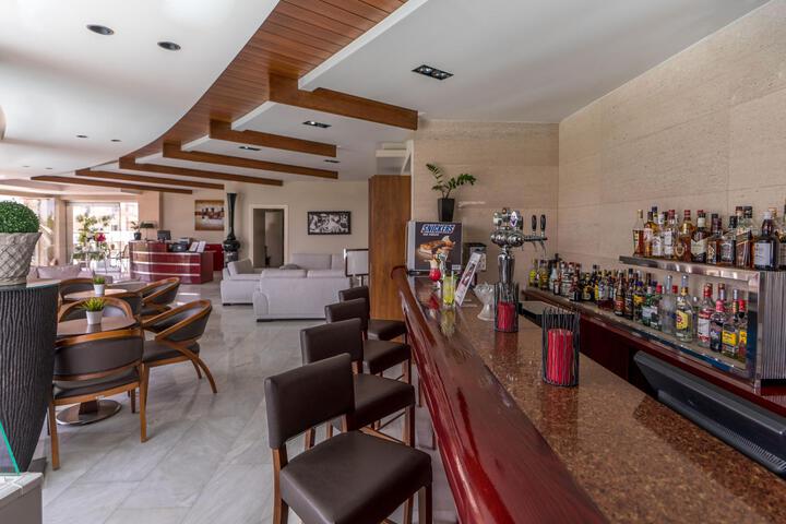 Hotel Interior 10 of 27