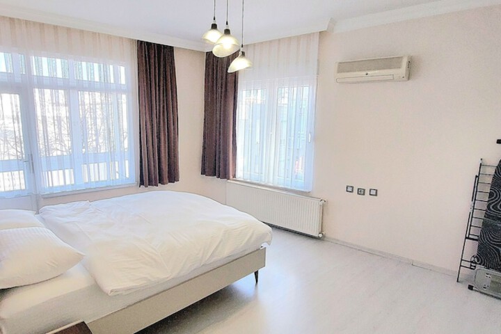 Room 47 of 271
