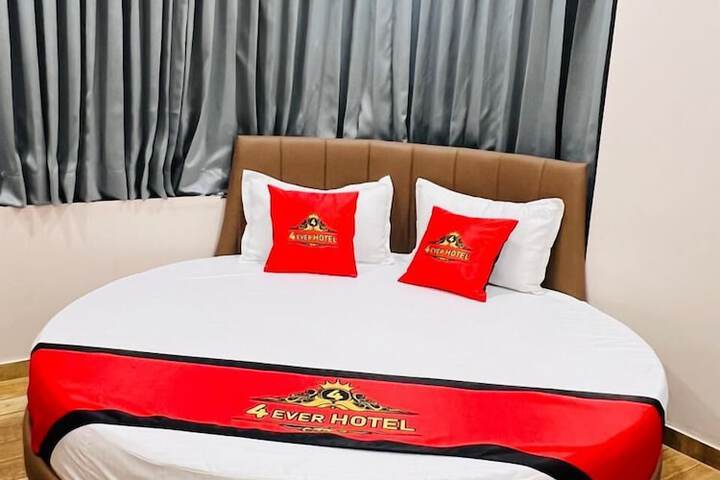 Room 8 of 23