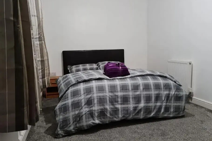 Room 27 of 29