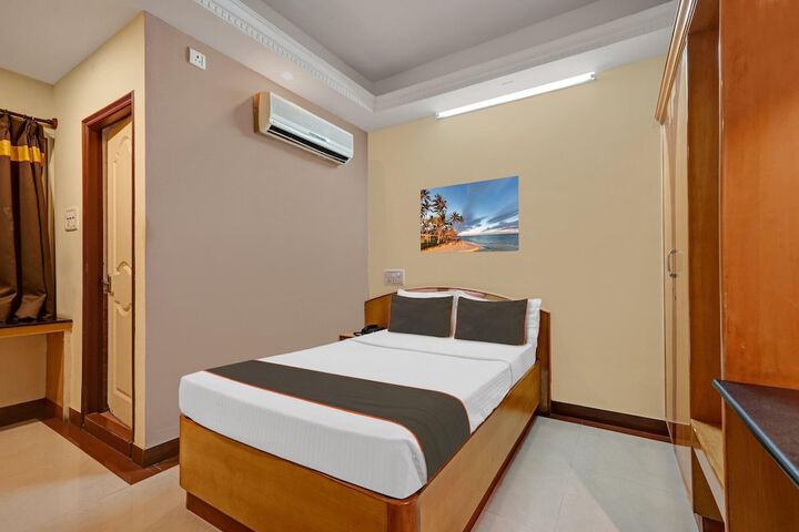 Room 5 of 28