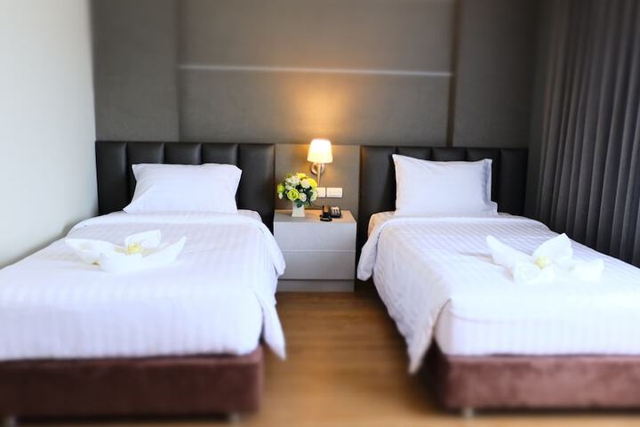 Room 5 of 26