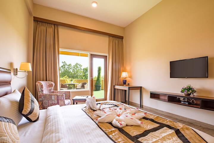 Room 4 of 20