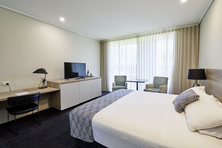 Room 4 of 44