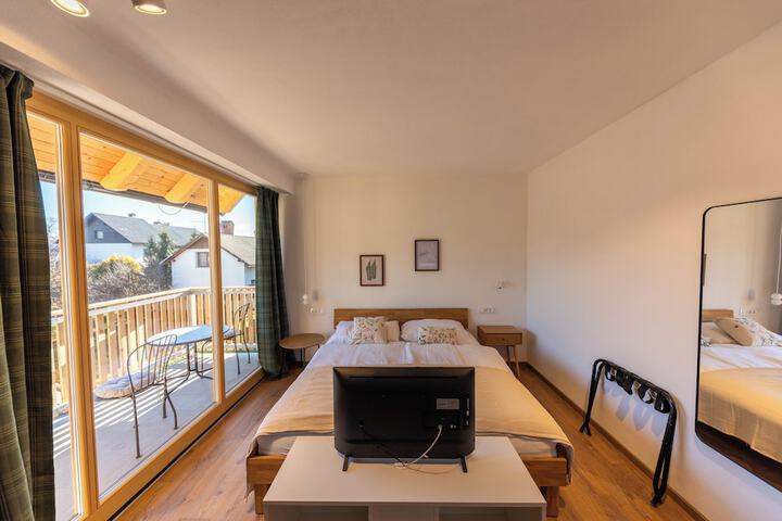 Room 3 of 24