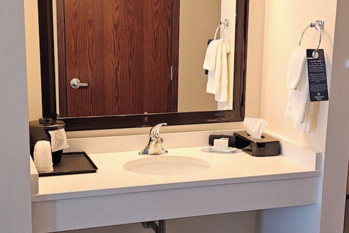 Bathroom sink