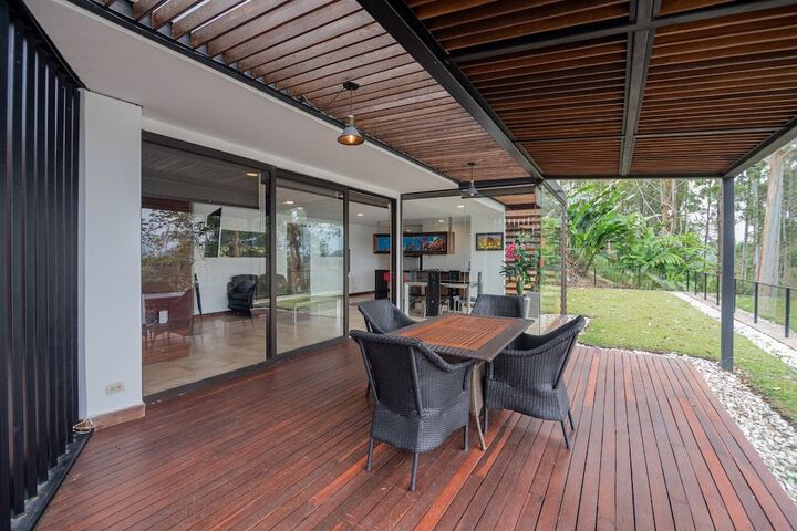 Terrace/Patio 98 of 184
