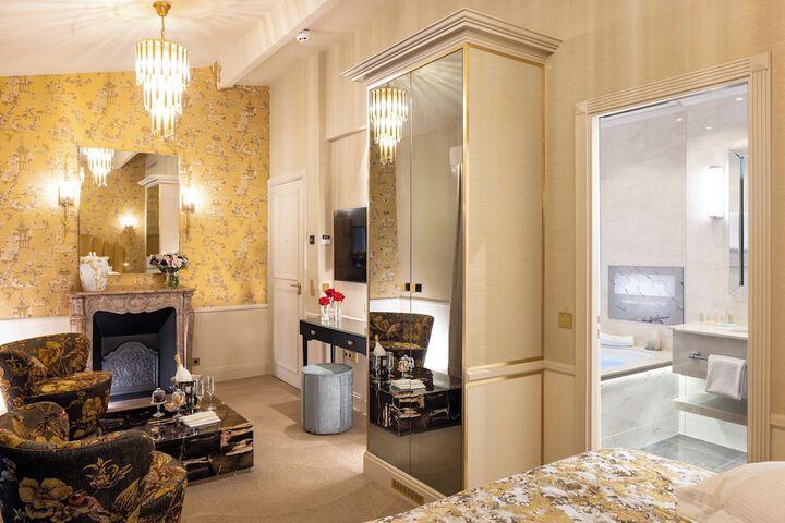 Room 20 of 40