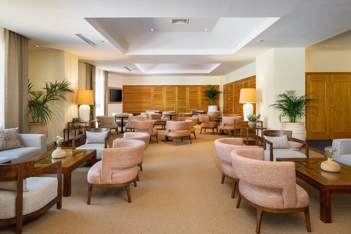 Hotel Interior 4 of 81