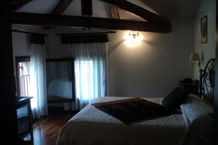 Room 12 of 67