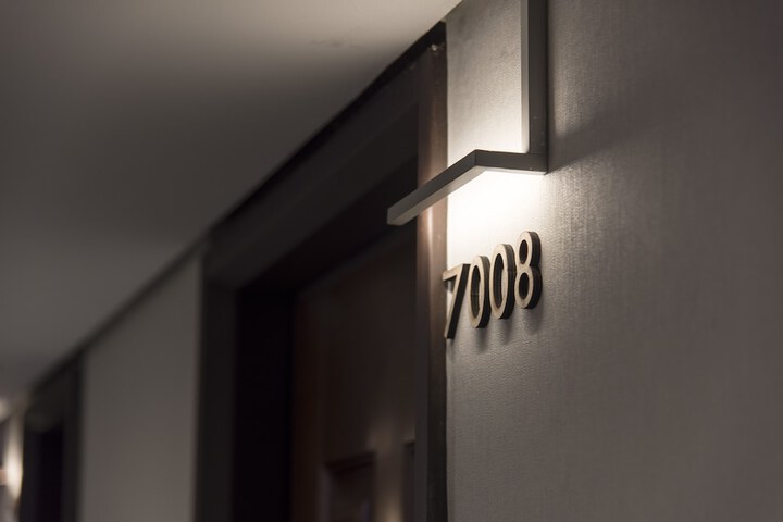 Ballroom/Hall 34 of 38
