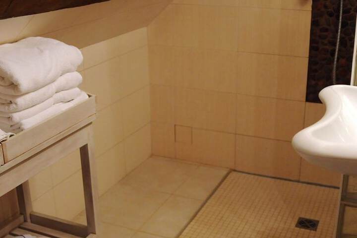 Bath Photo