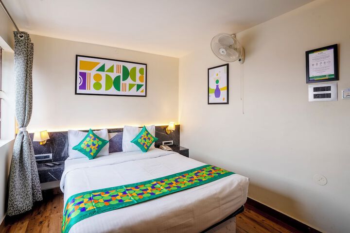 Room 10 of 43