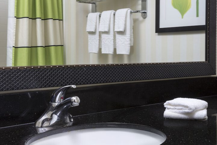 Bathroom sink