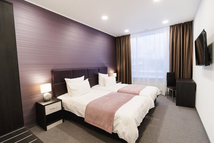 Room 16 of 54