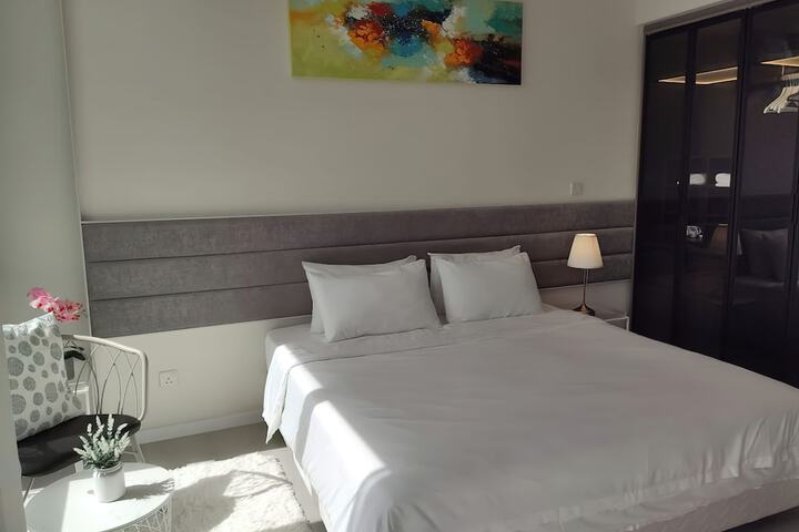 Room 9 of 109