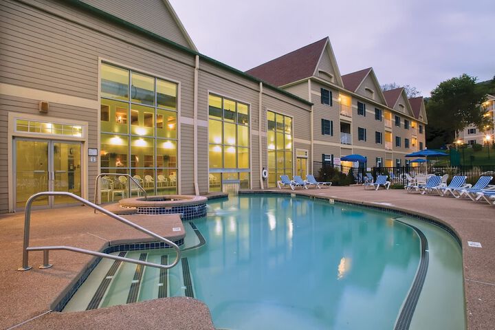 Private pool