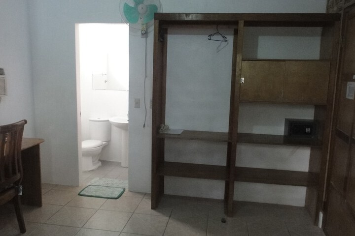 Room 8 of 85
