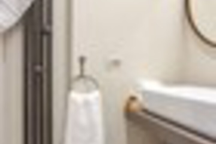 Room 251 of 270