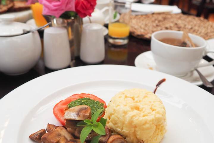 Breakfast/Coffee Service 42 of 59