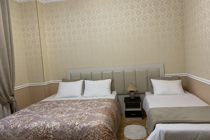 Room 8 of 22