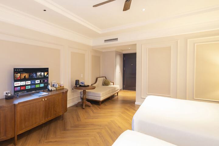 Room 7 of 62