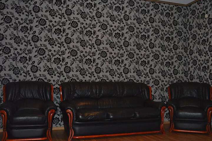 Room 17 of 93