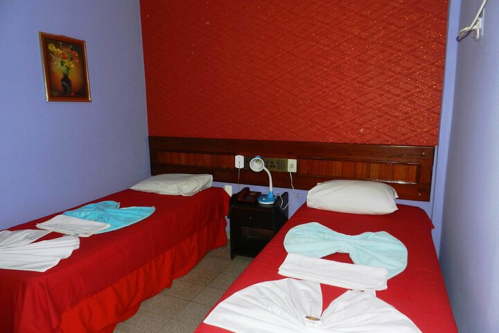 Room 14 of 34