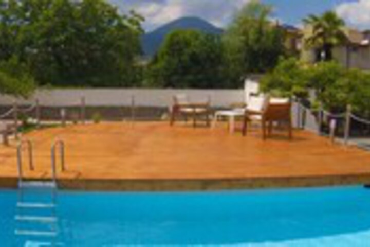 Pool 14 of 31