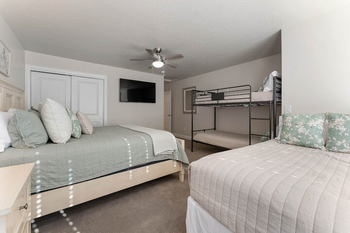 Room 9 of 54