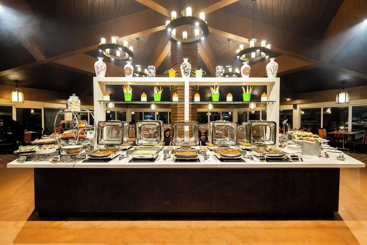 Dining 85 of 131