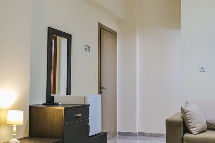 Room 36 of 84