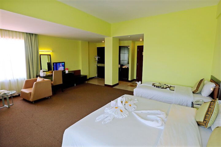 Room 37 of 127