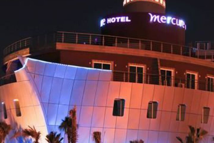 Hotel 45 of 70