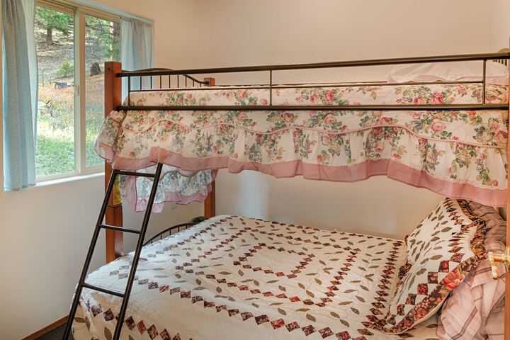 Room 2 of 71