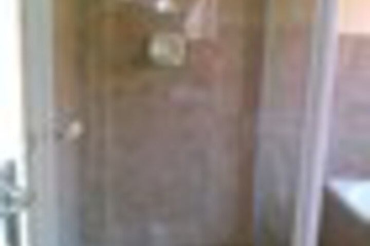 Room 14 of 18