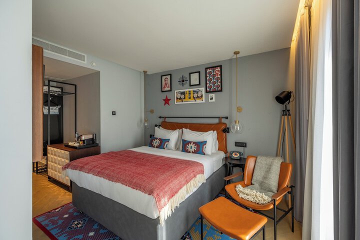 Room 56 of 147
