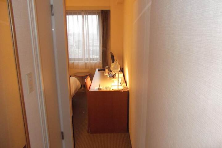 Room 19 of 45