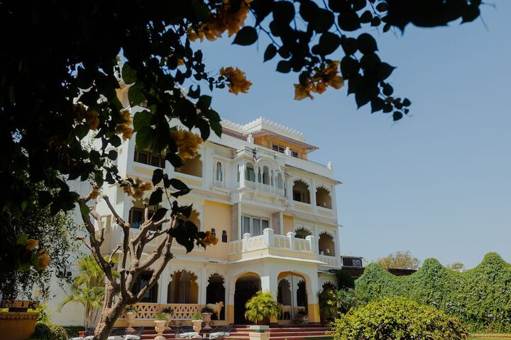 Hotel 4 of 140