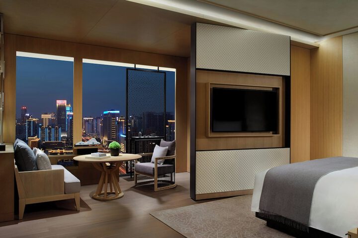 Room 32 of 112