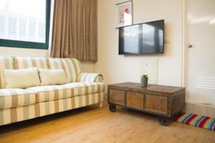 Room 16 of 20